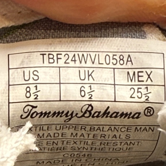 Tommy Bahama Women's Gray and white Striped Sneakers size 8.5 - Picture 10 of 10